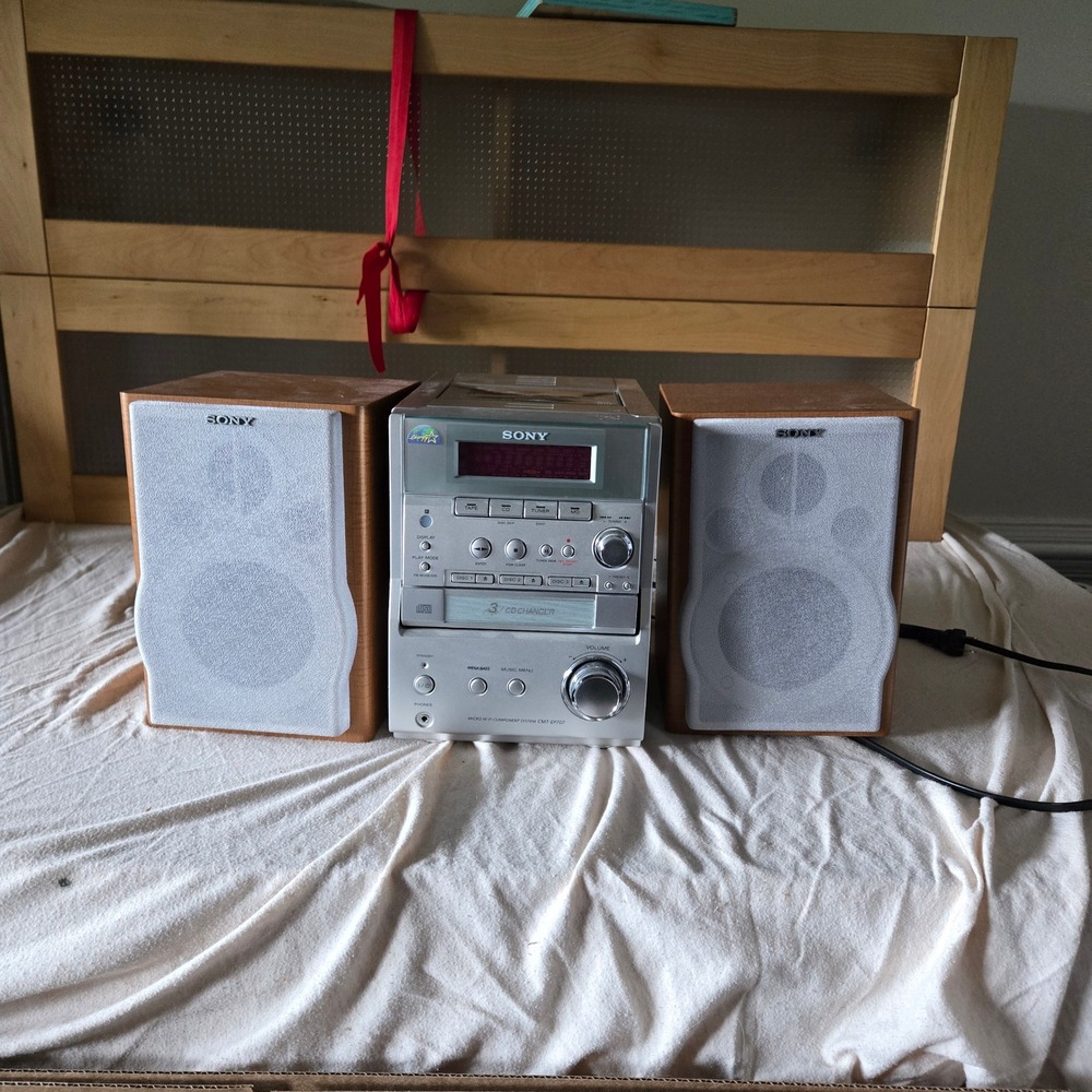 Sony Micro Hi-Fi System CMT-EP707 Silver Wood Fair CD Door Stuck